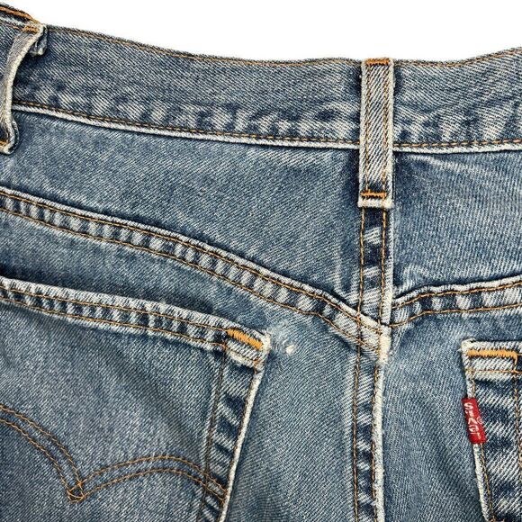 Levi's 550 Jeans Women's Size 14 Blue Relaxed Fit Tapered Leg Casual Denim - Picture 8 of 13